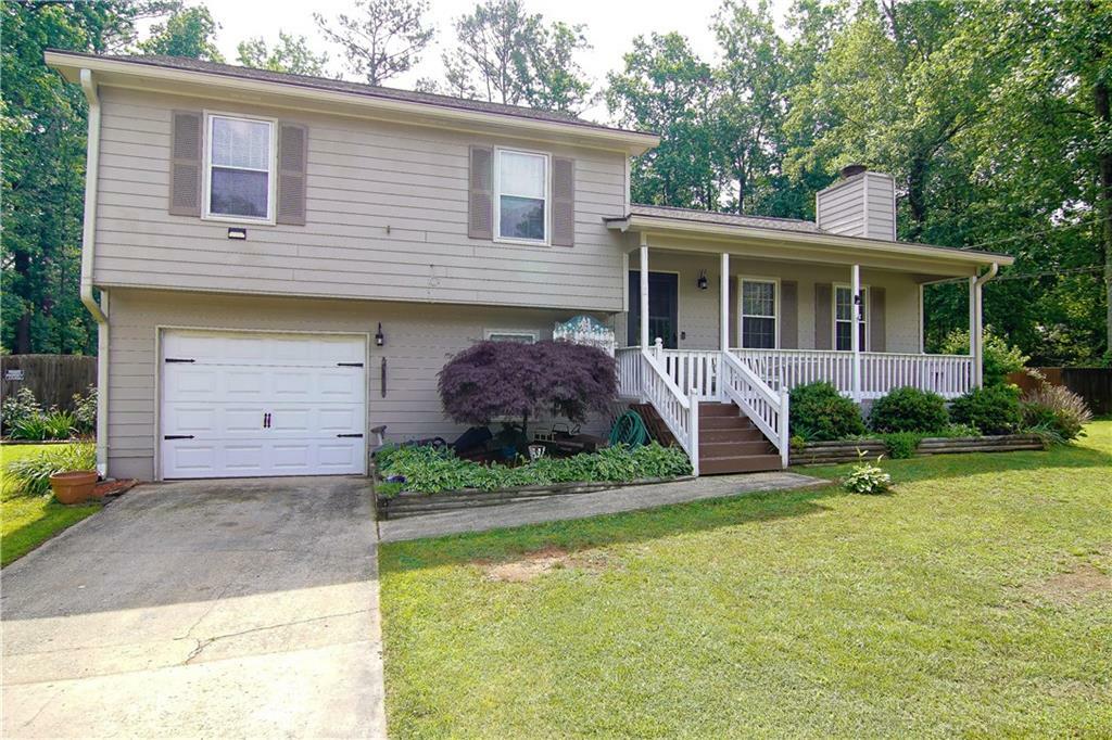 Property Photo: 62 Jeanette Street GA 30157