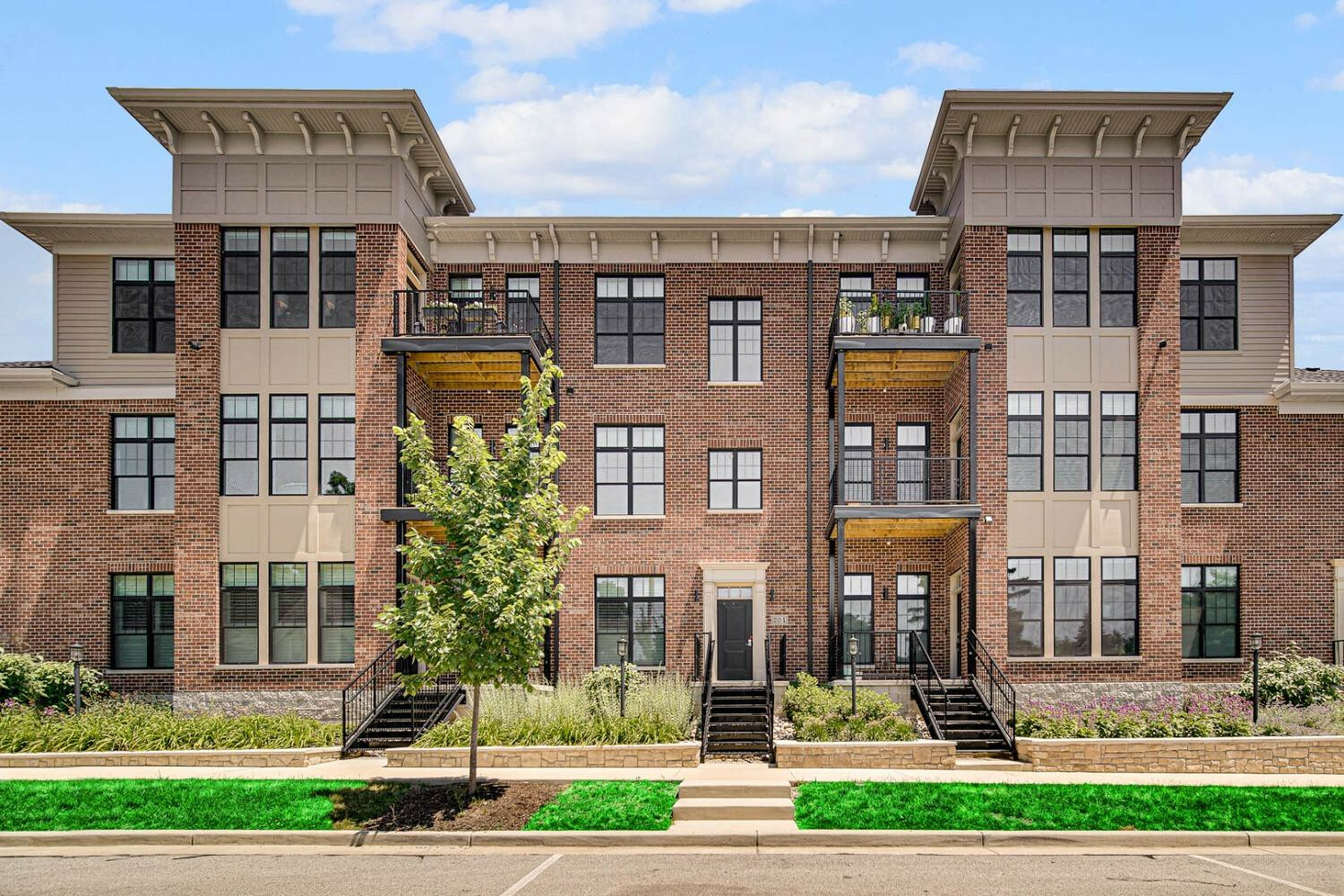 Property Photo: 204 Campbell Street 303 IN 46385