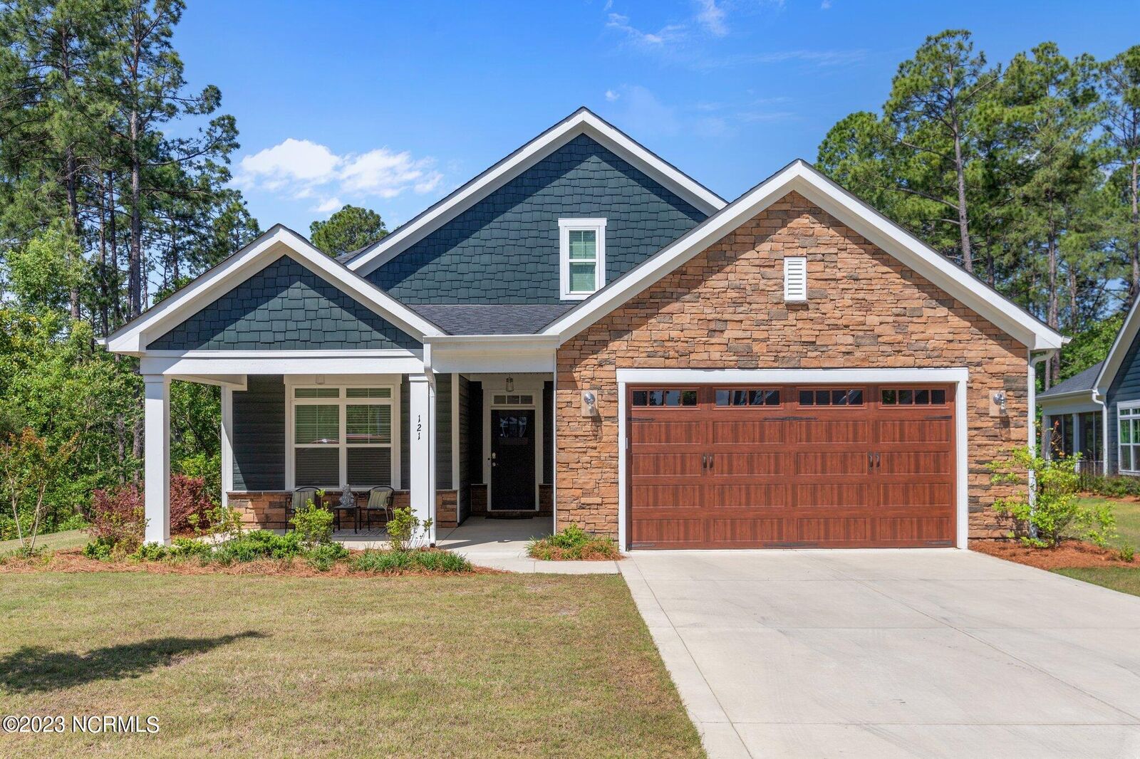 Property Photo:  121 Holly Springs Court  NC 28387 