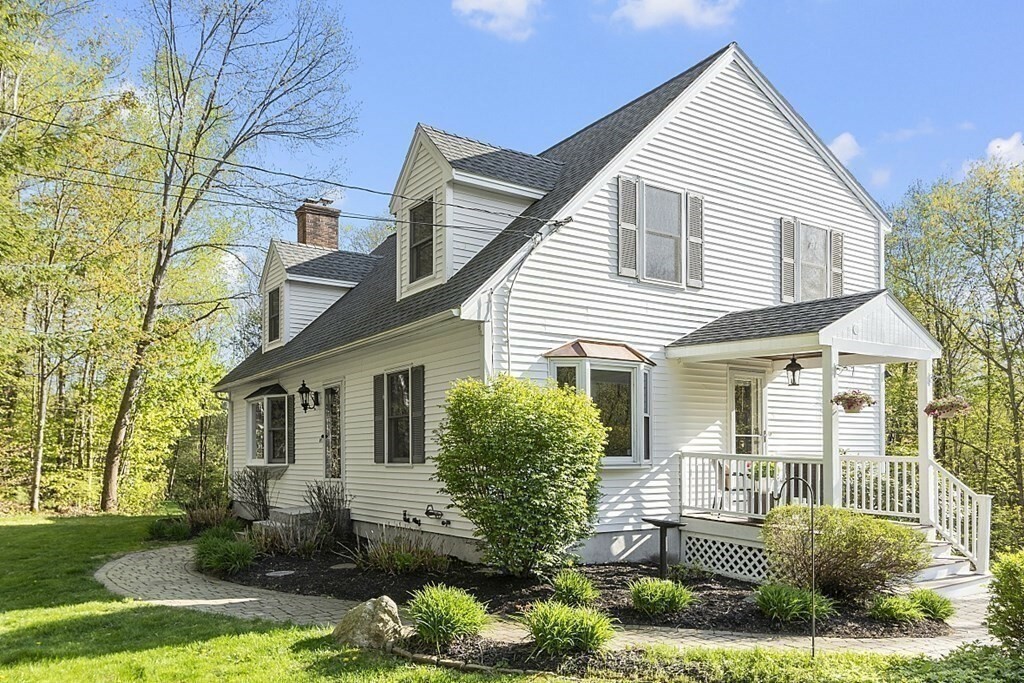 Property Photo:  264 Hackett Hill Road  NH 03106 