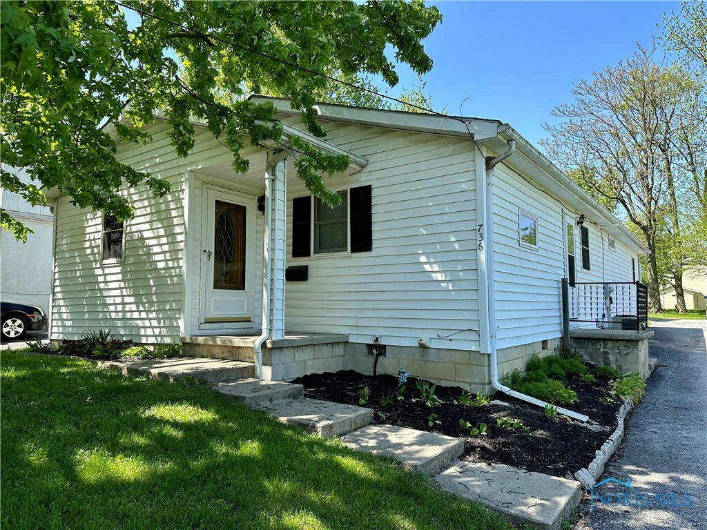 736 Howard Street  Findlay OH 45840 photo