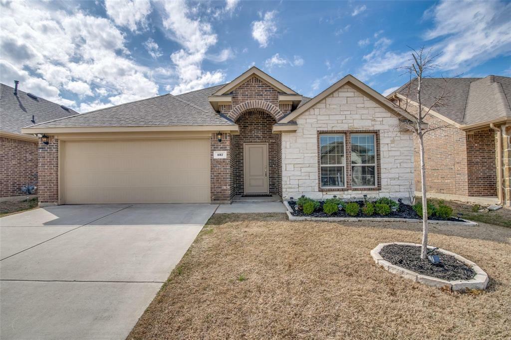 Property Photo: 137 Colony Way TX 75189
