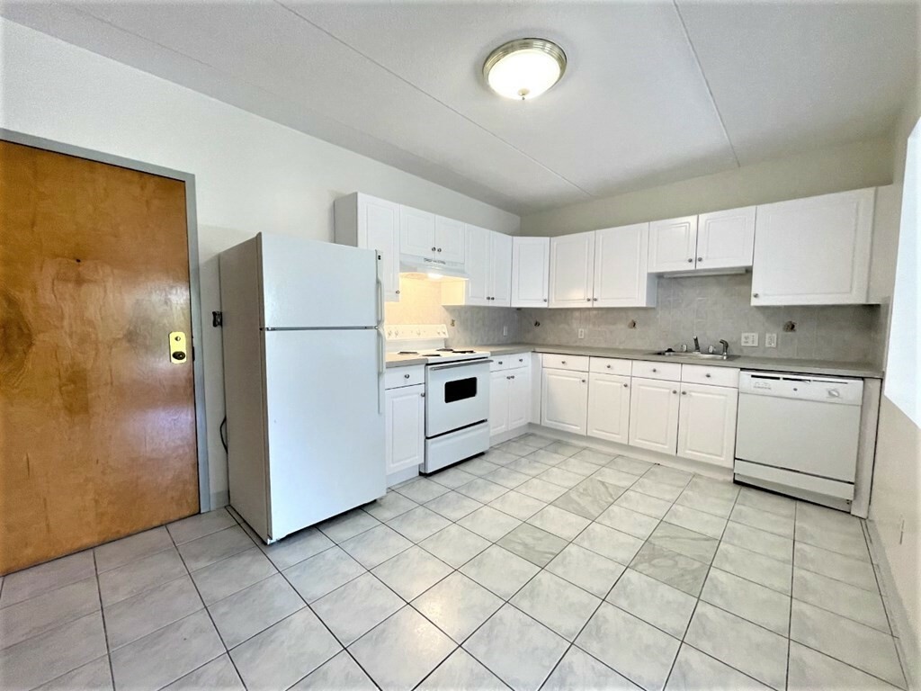 Property Photo: 580 Salem Street 36 MA 01880