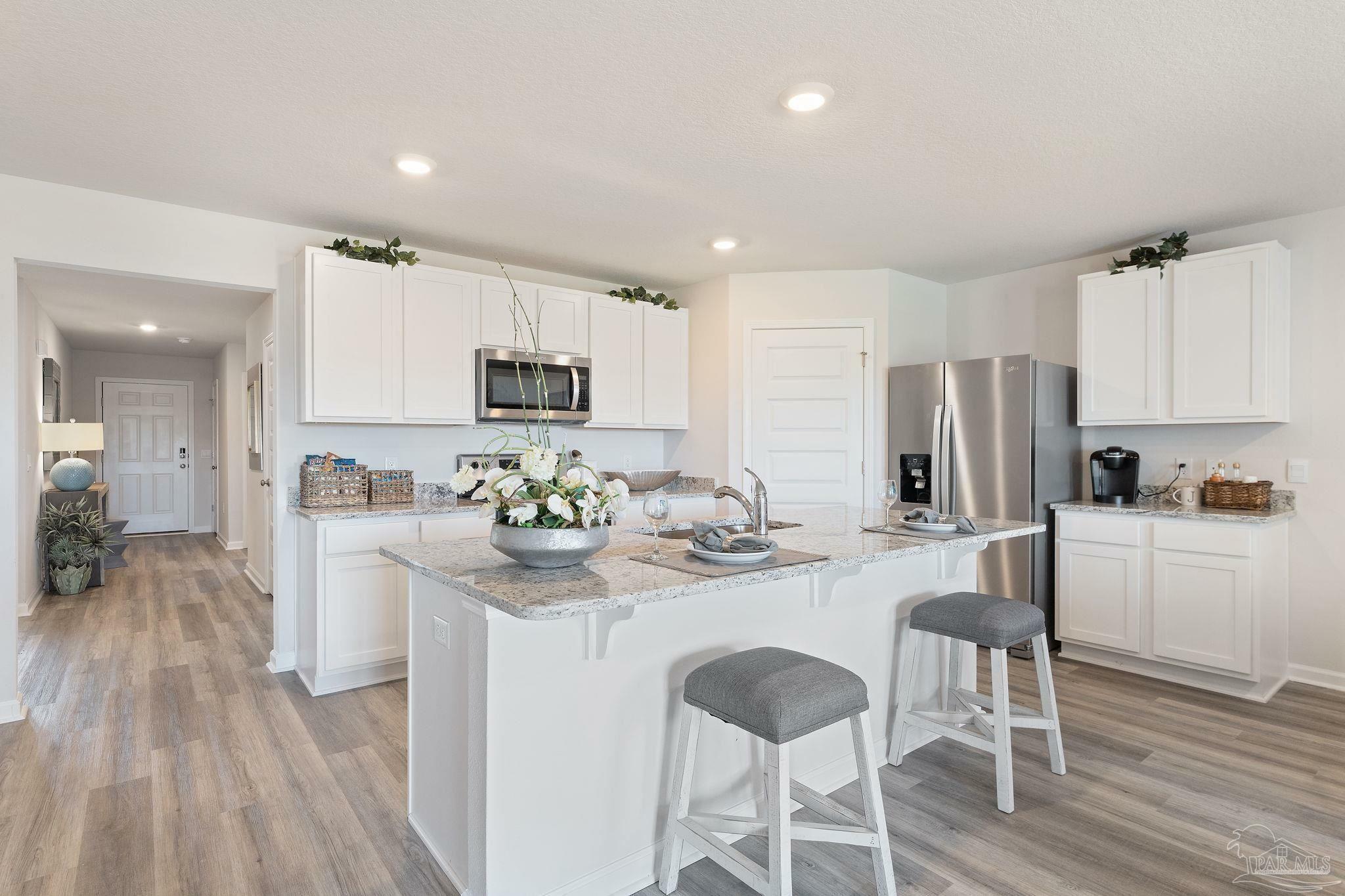 Property Photo: 9299 Tara Cir FL 32583