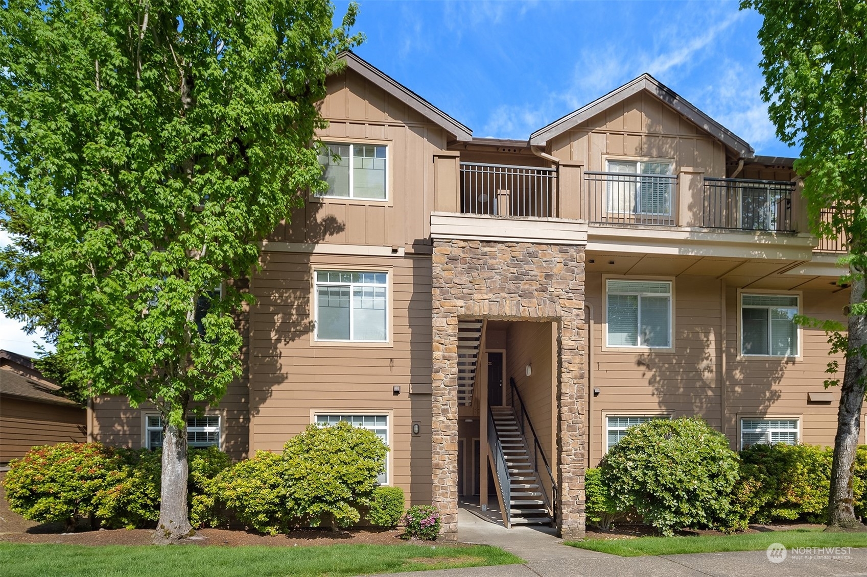 Property Photo:  18930 Bothell Everett Highway D302  WA 98012 