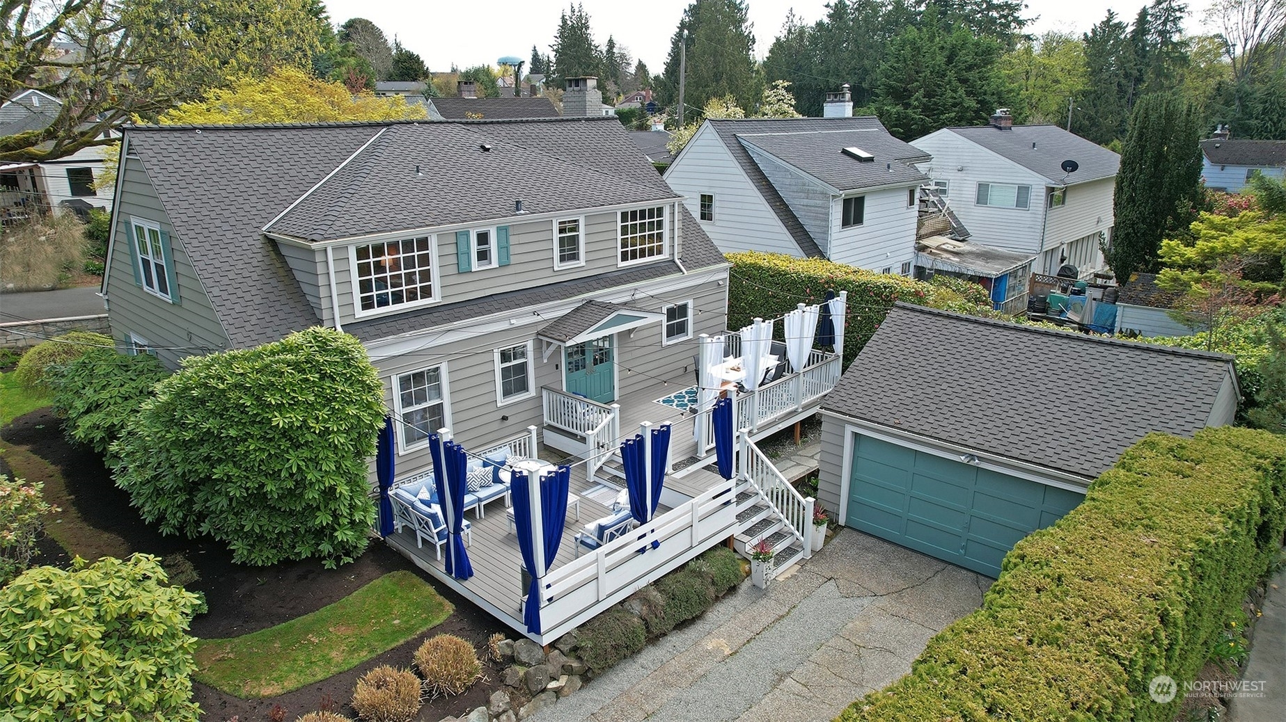 Property Photo:  3635 45th Avenue W  WA 98199 