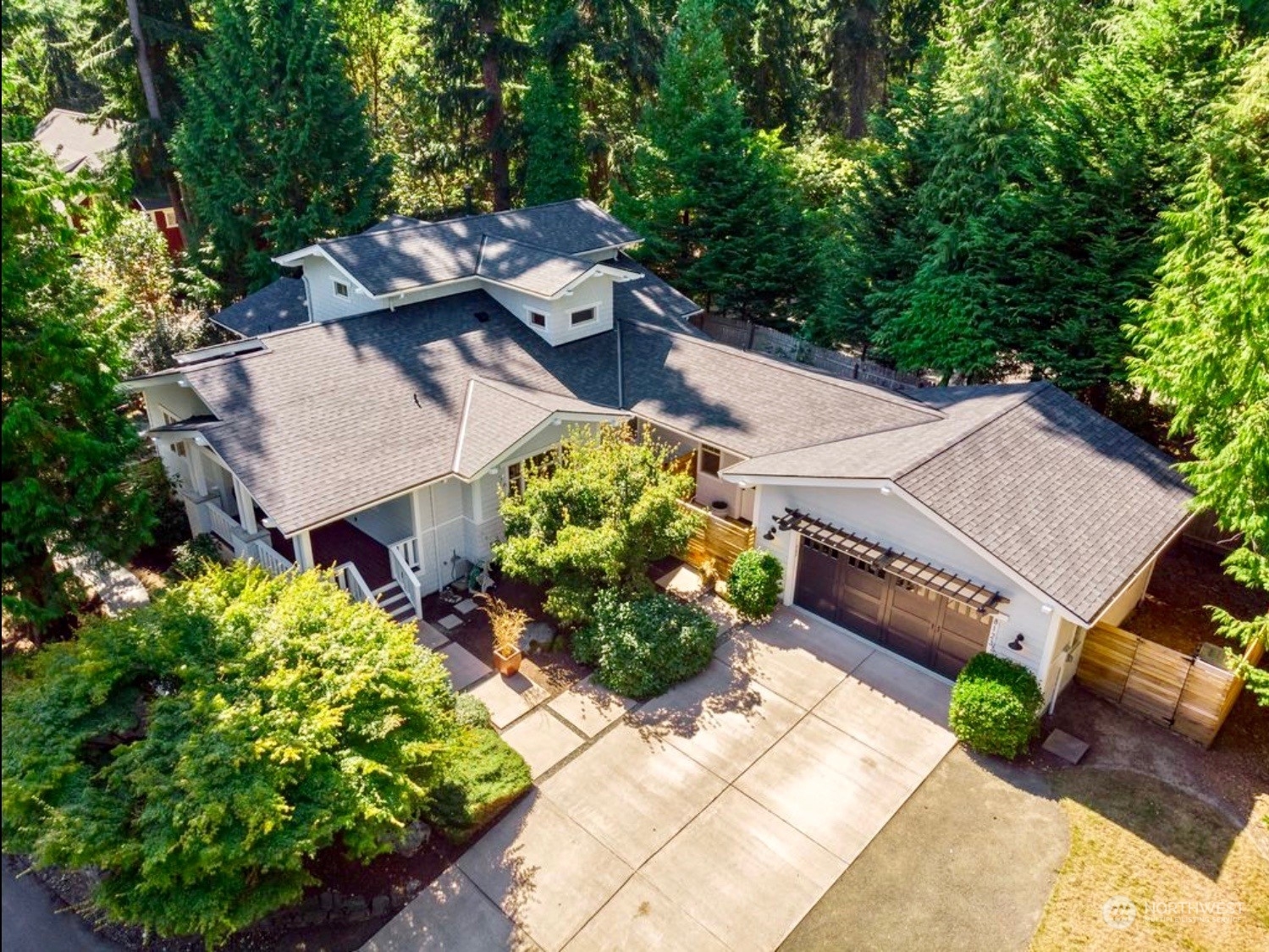 Property Photo:  8123 Eleanor Place NE  WA 98110 