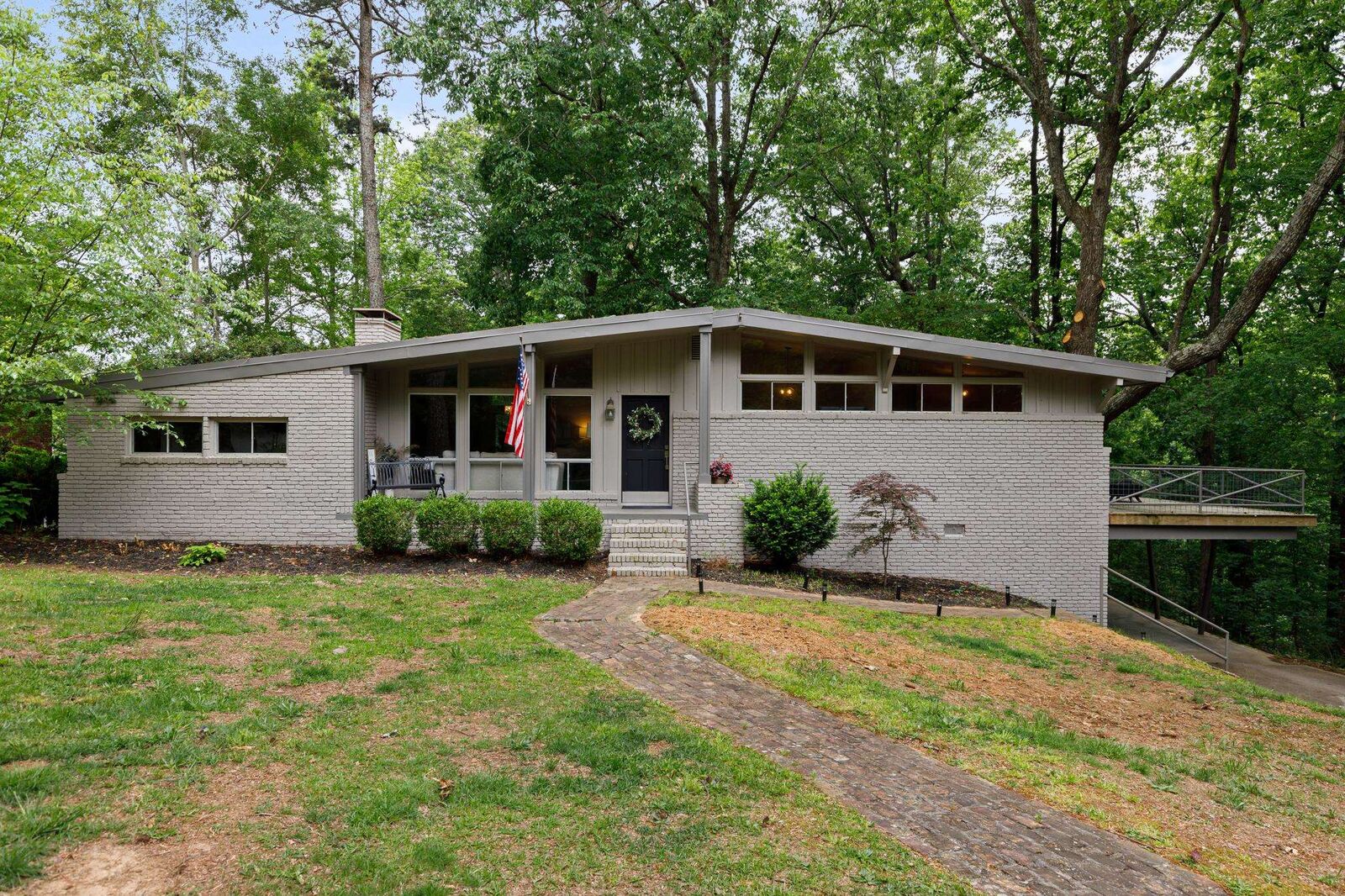 Property Photo:  1608 Ridge St  AL 35055 