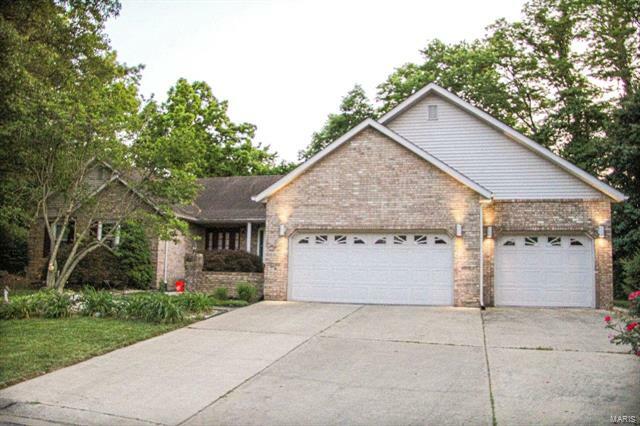 Property Photo: 306 Lockmoor Street IL 62234