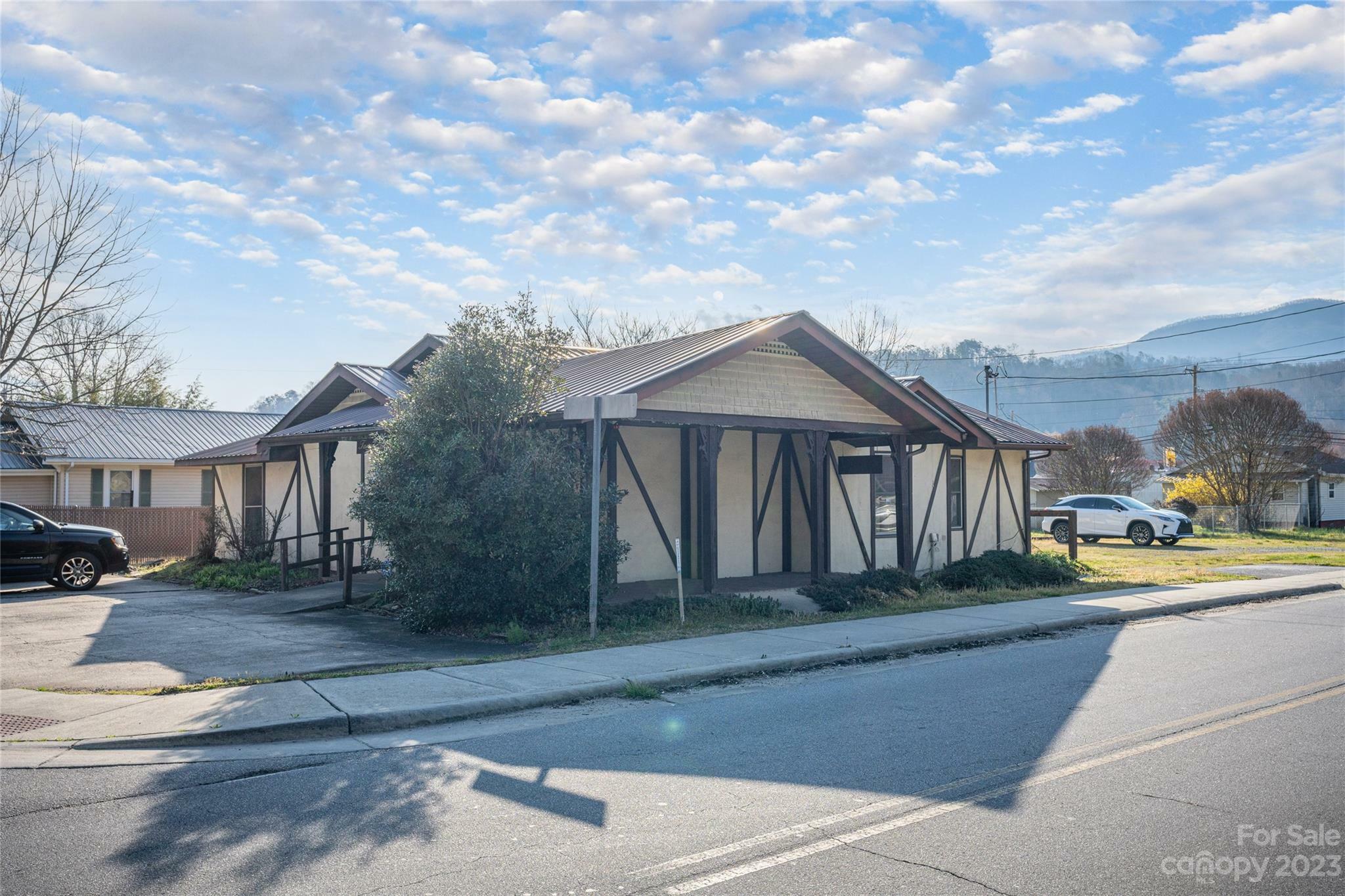 Property Photo: 181 Bryson Avenue NC 28713