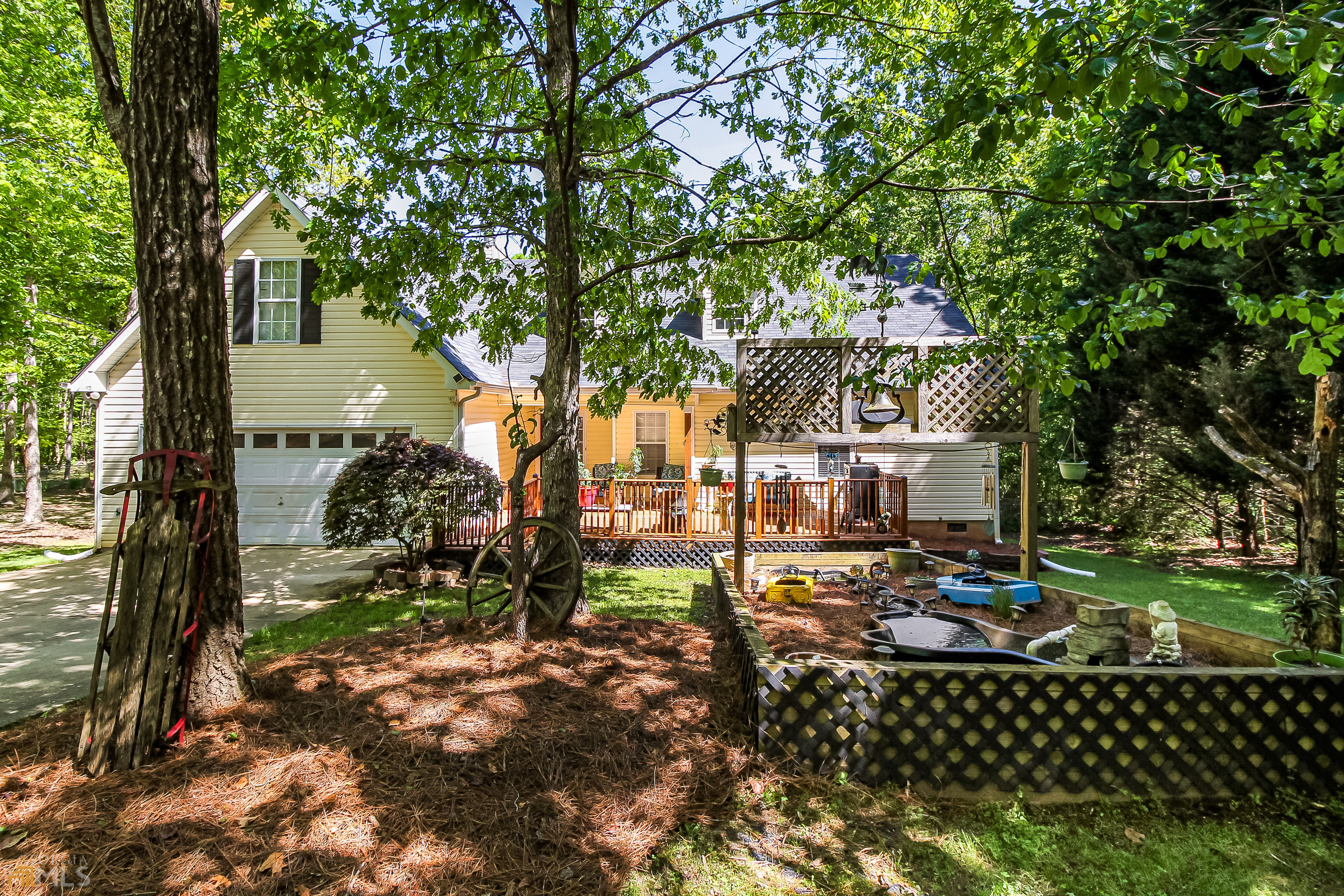 Property Photo:  112 Moonlight Court  GA 30233 