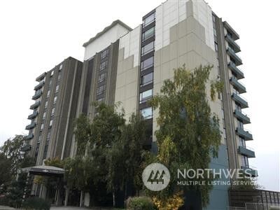 Property Photo:  521 5th Avenue W 1002  WA 98119 