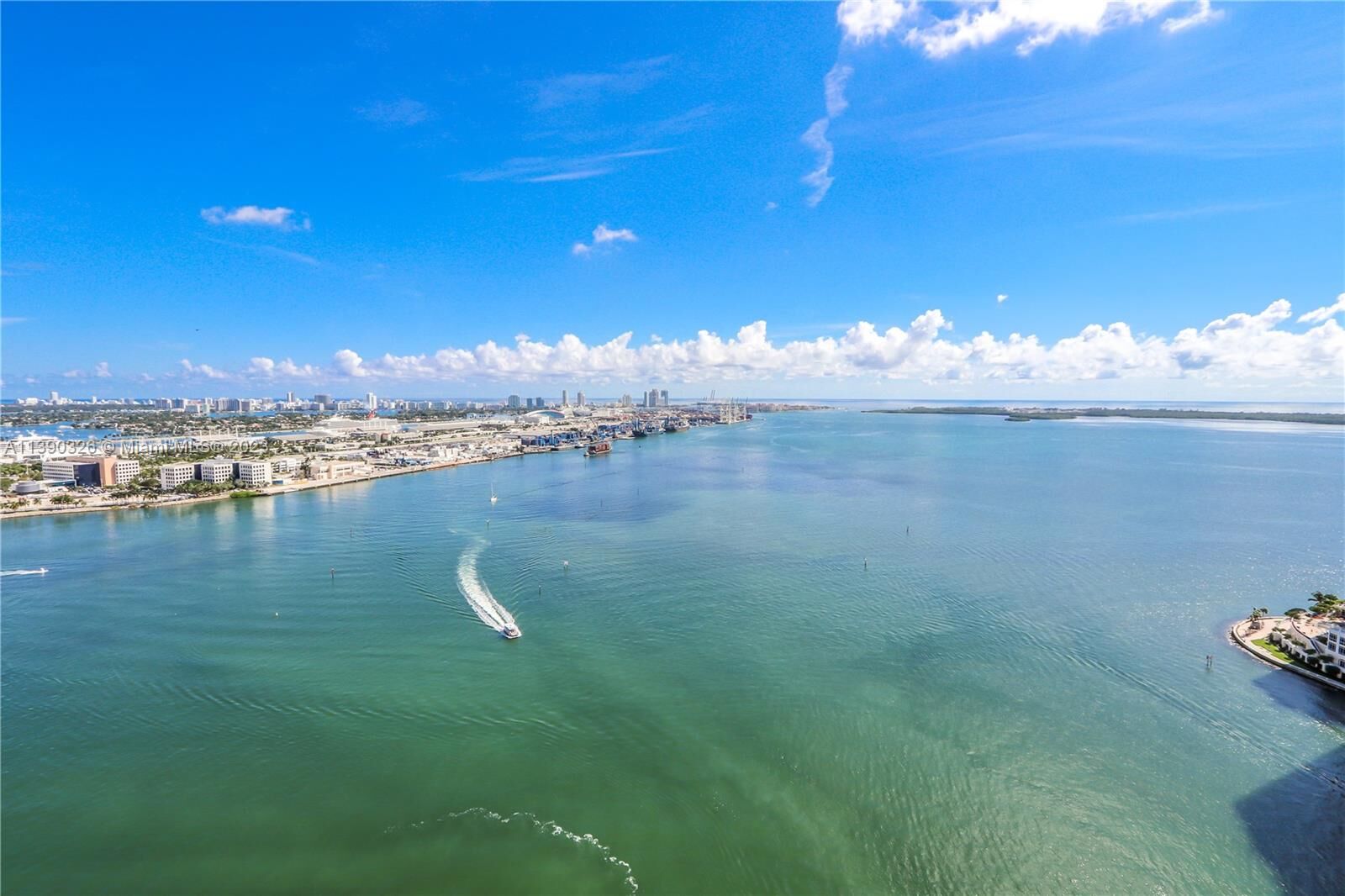 Property Photo: 335 S Biscayne Blvd 3412 FL 33131