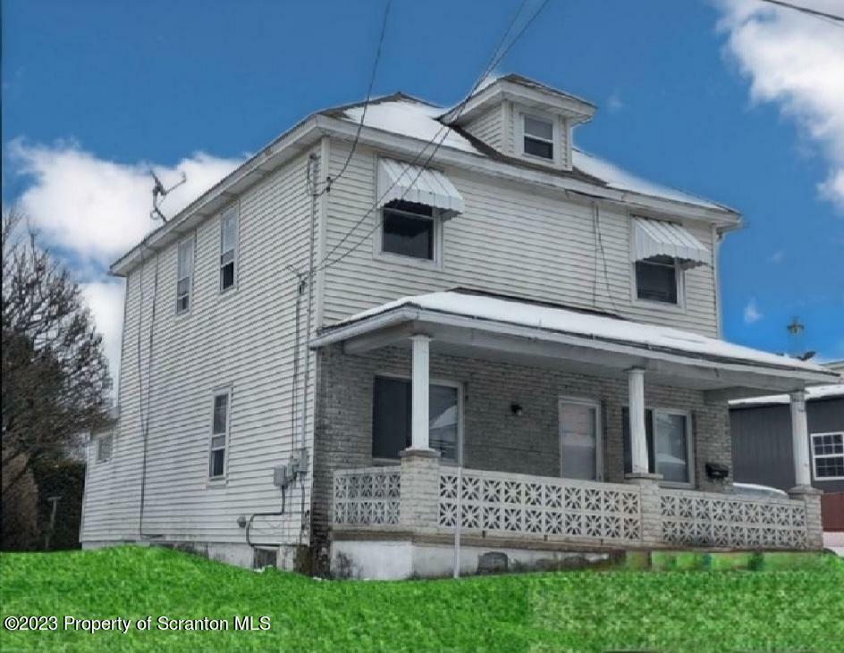 911 Blakely St  Jessup PA 18434 photo
