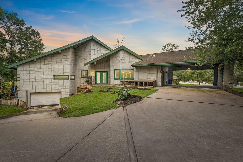 Property Photo: 12020 Aqueduct Rd Road TX 77044
