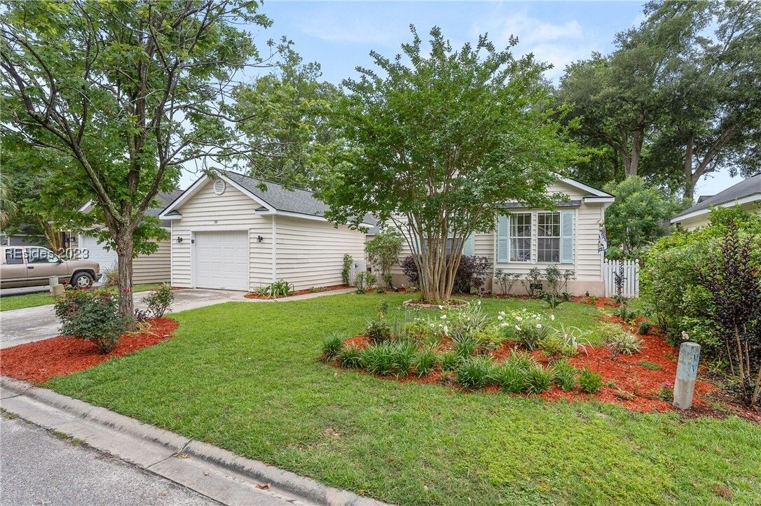 Property Photo: 10 Rockville Way SC 29902