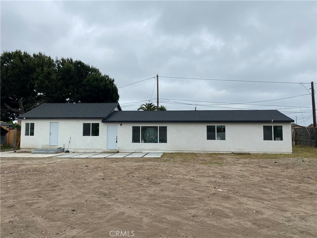 Property Photo:  3329 Nyeland Avenue  CA 93036 