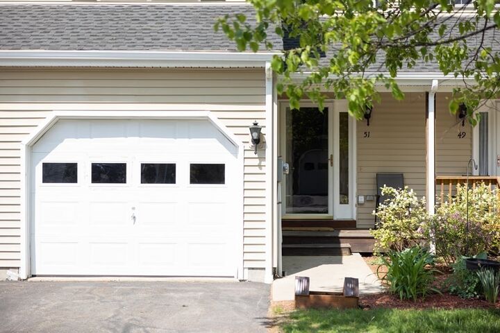 Property Photo:  51 Bridle Cross Rd 51  MA 01420 