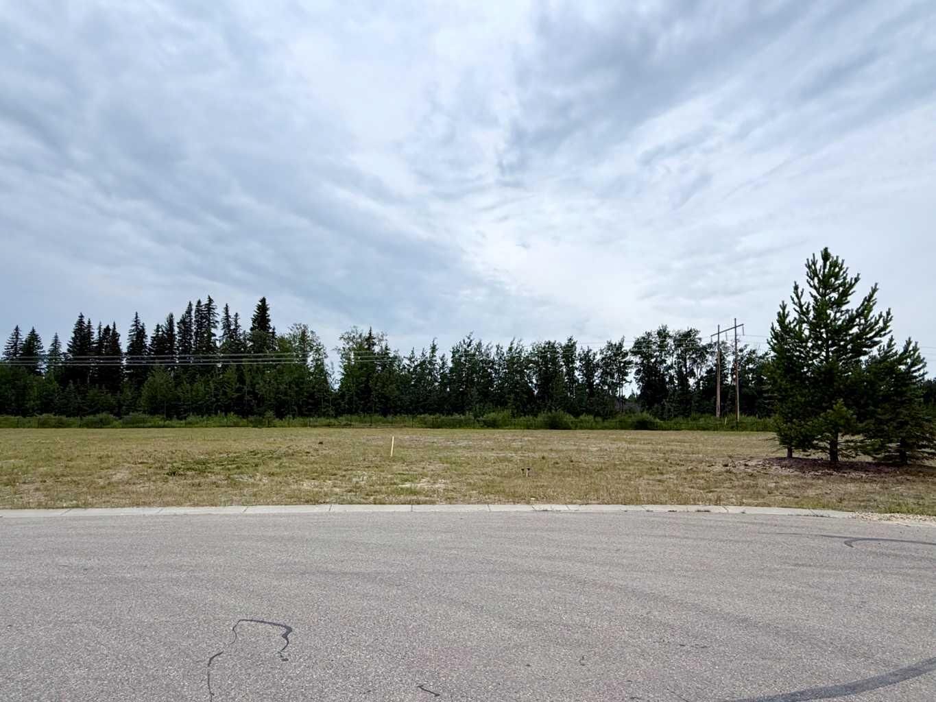 Property Photo: 7960 Creekside Drive AB T8W 0H3