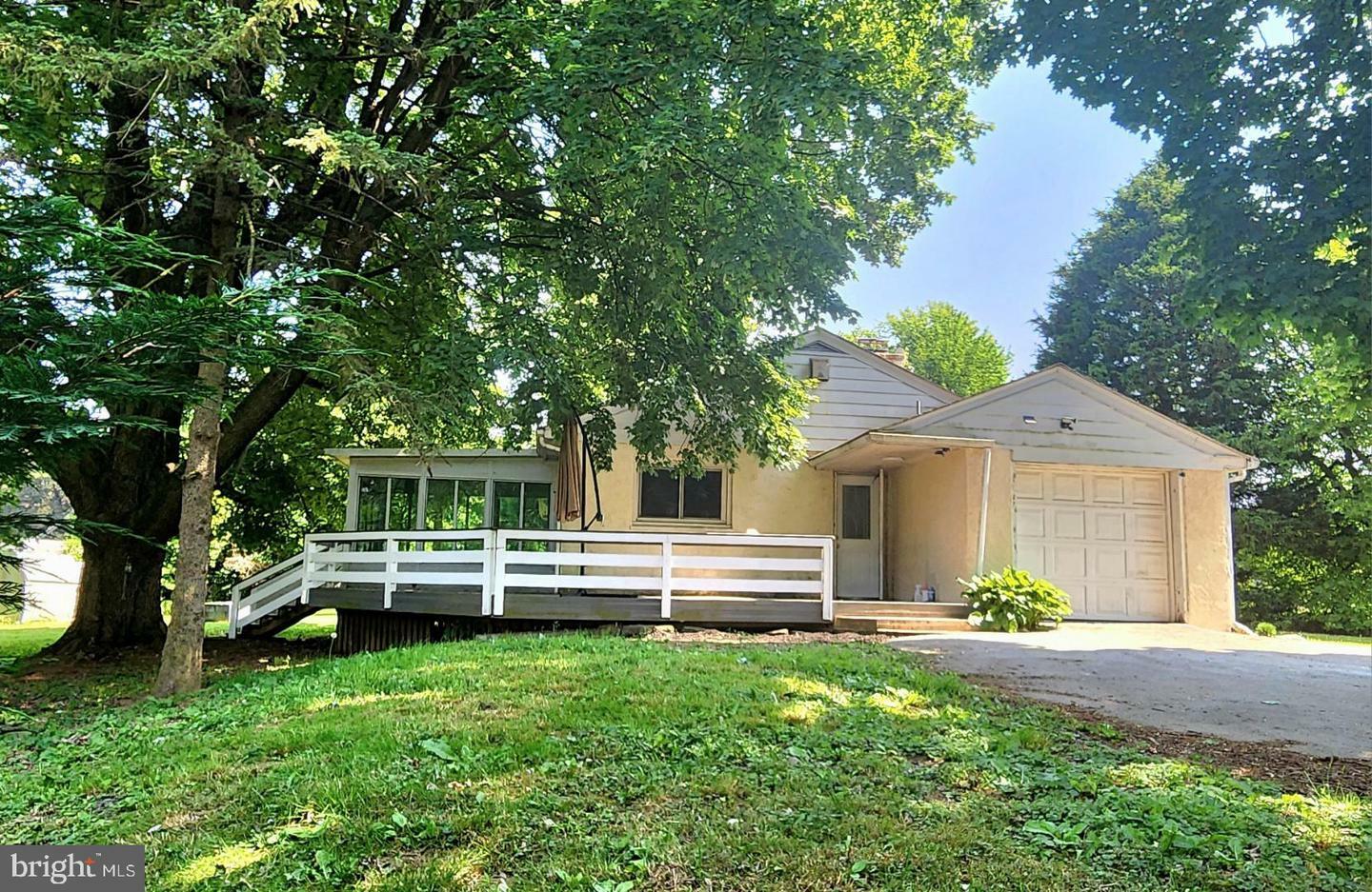 Property Photo: 1025 Wilmington Pike PA 19382