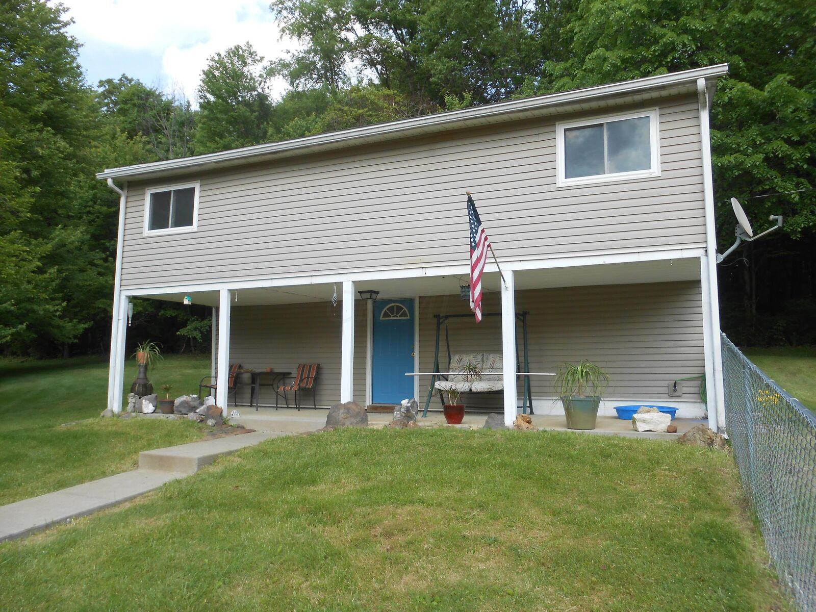 Property Photo: 5201 Tavener SE Road OH 43056