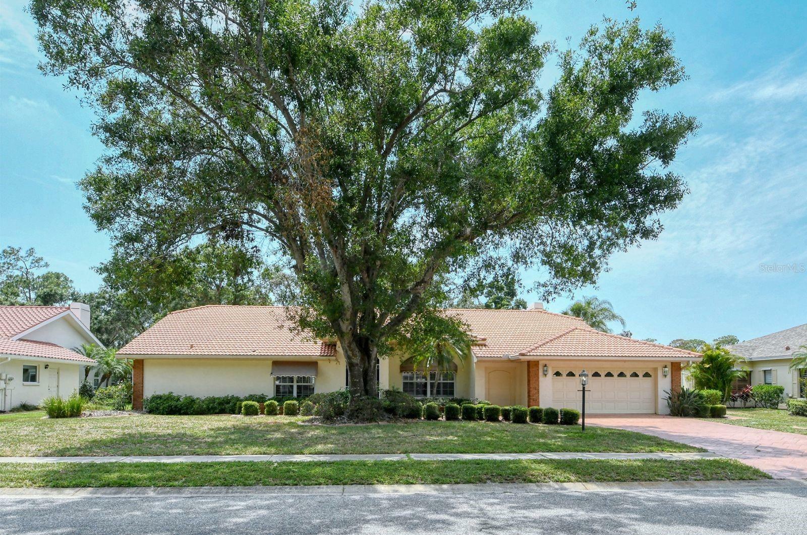 Property Photo:  7812 Broadmoor Pines Boulevard  FL 34243 