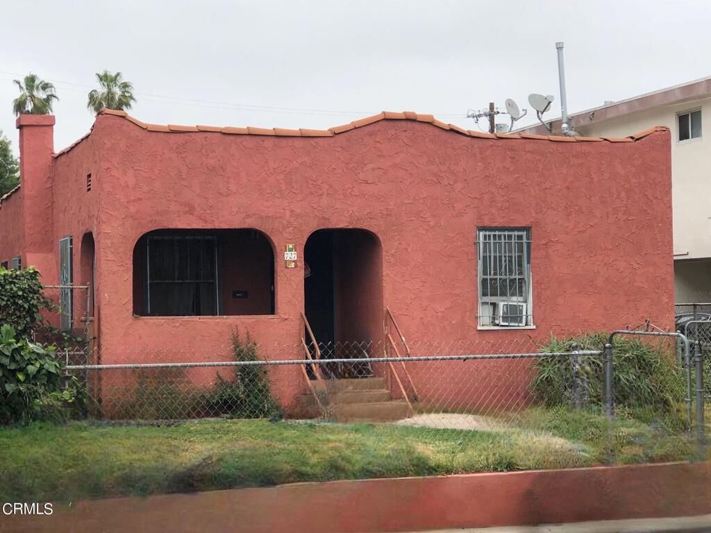 Property Photo:  727 W 84th Street  CA 90044 