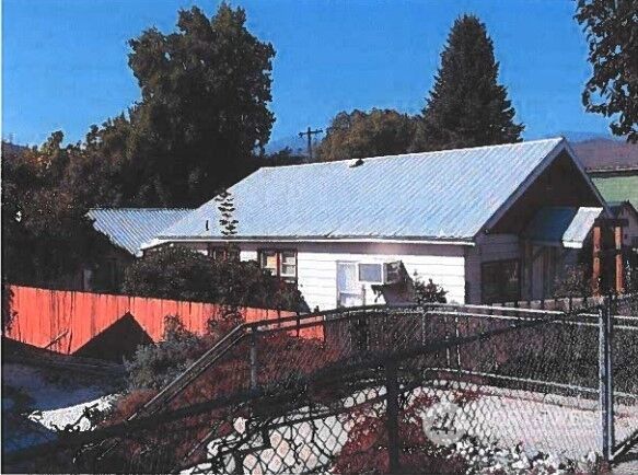 Property Photo: 120 E Wapato Way WA 98831