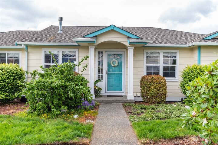 Property Photo:  1080 SW Harbor Vista Circle  WA 98277 