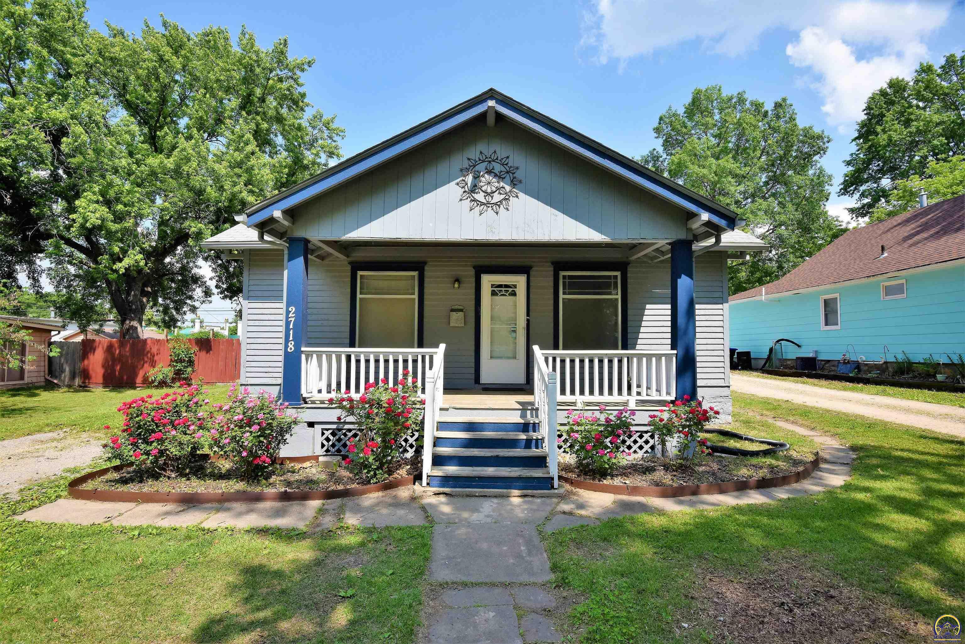 Property Photo:  2718 SE Ohio Ave  KS 66605 