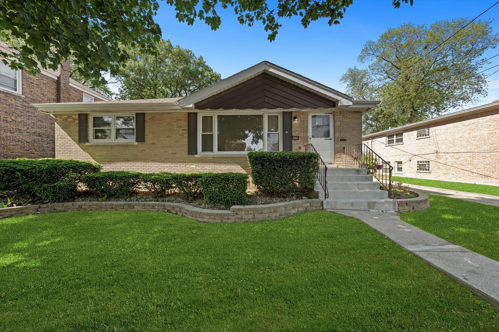 Property Photo: 13 E 137th Place IL 60827