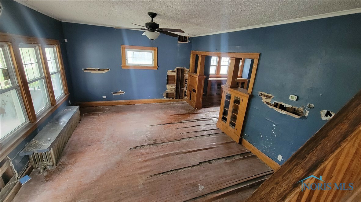 Property Photo: 2224 Genesee Street OH 43605