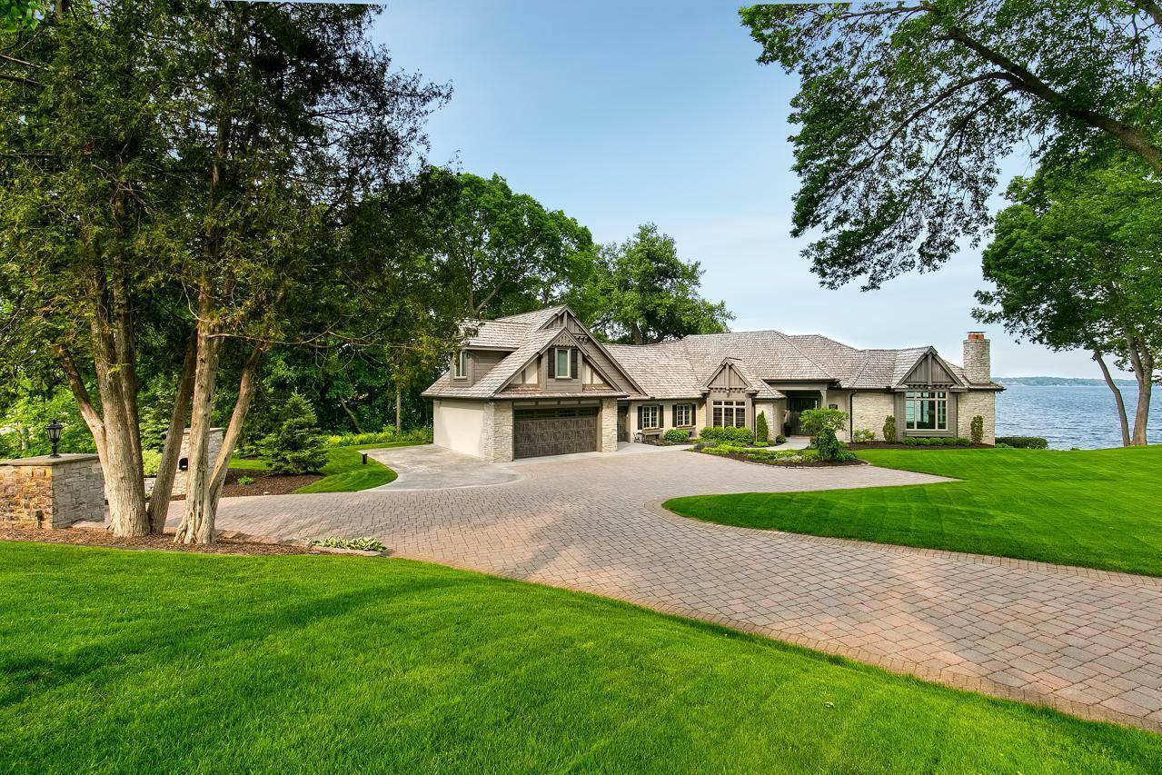 Property Photo: 1487 Shoreline Drive MN 55391