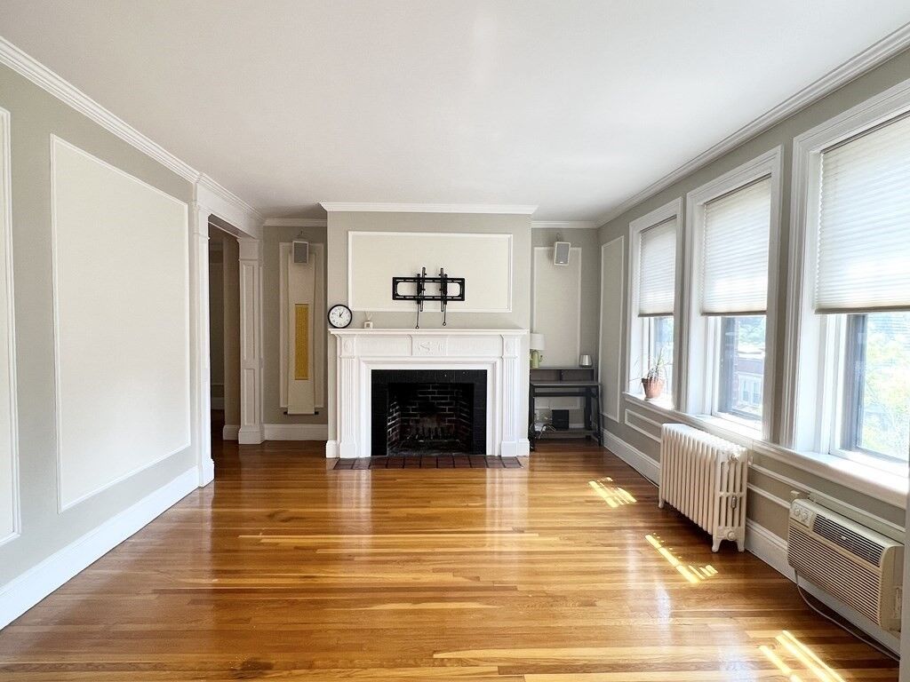 Property Photo: 325 Tappan Street 5 MA 02445