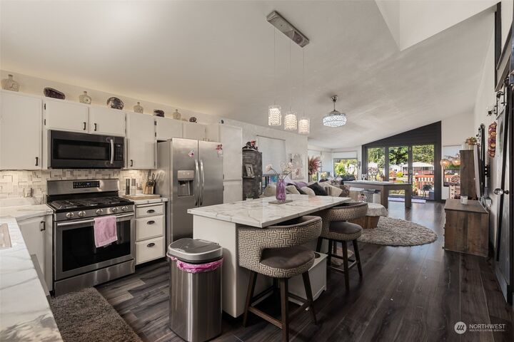 Home for sale in Shelton 1070 SE Cresent Drive, Shelton, WA 98584