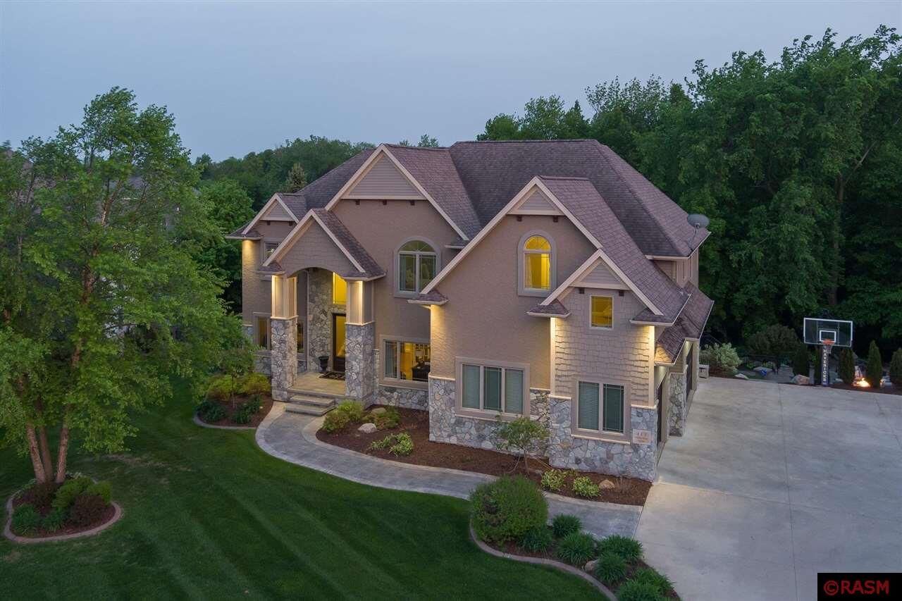 Property Photo: 117 Hidden Oaks Circle MN 56001