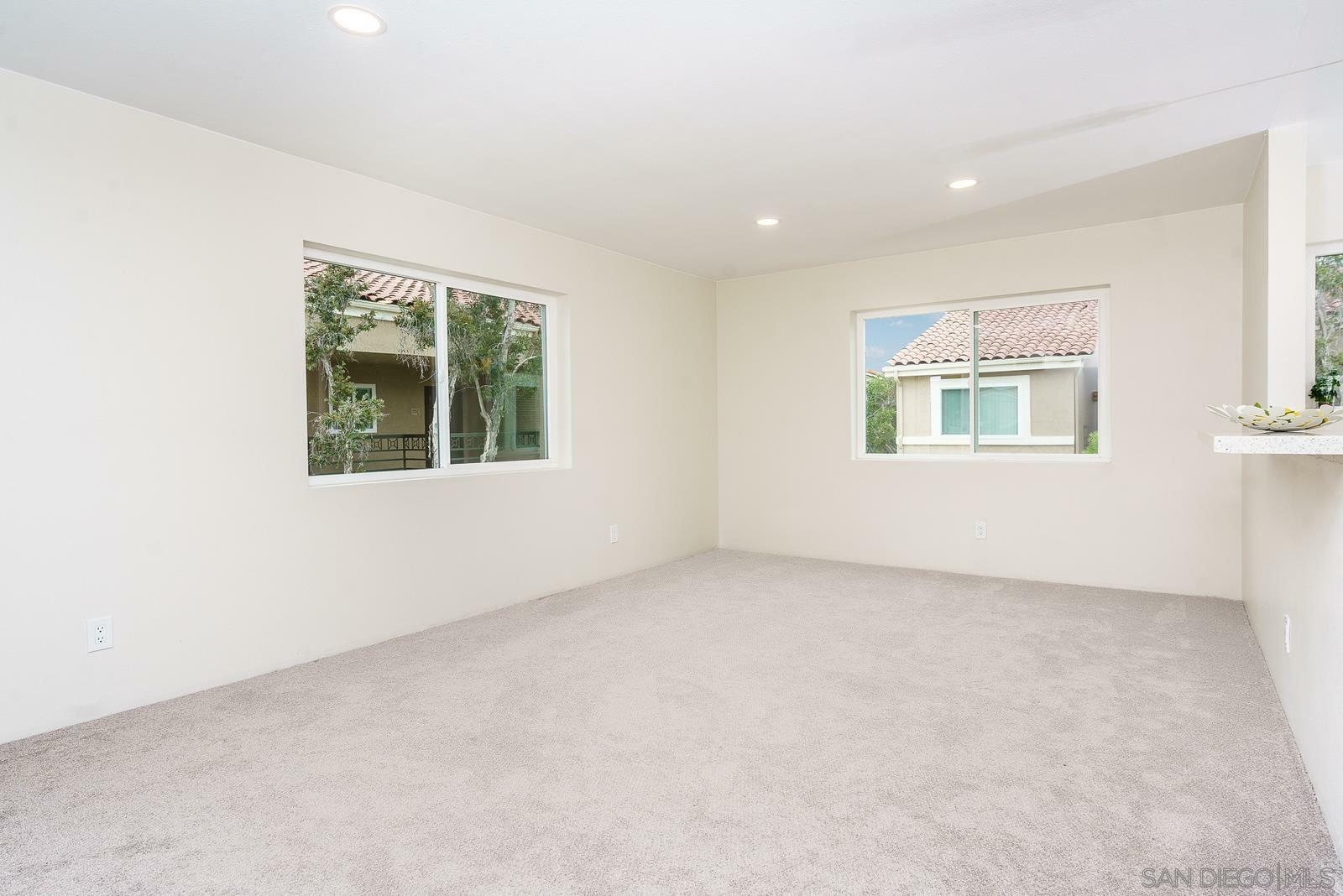 Property Photo:  7545 Charmant Dr 1314  CA 92122 