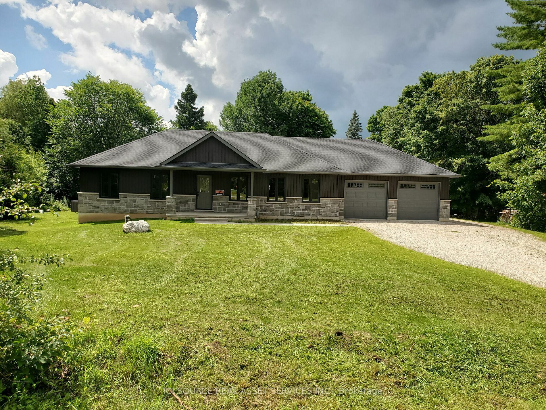102 Shelley St  Chatsworth ON N0H1R0 photo
