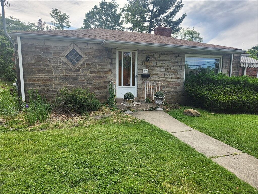 Property Photo:  119 Arla Dr  PA 15220 