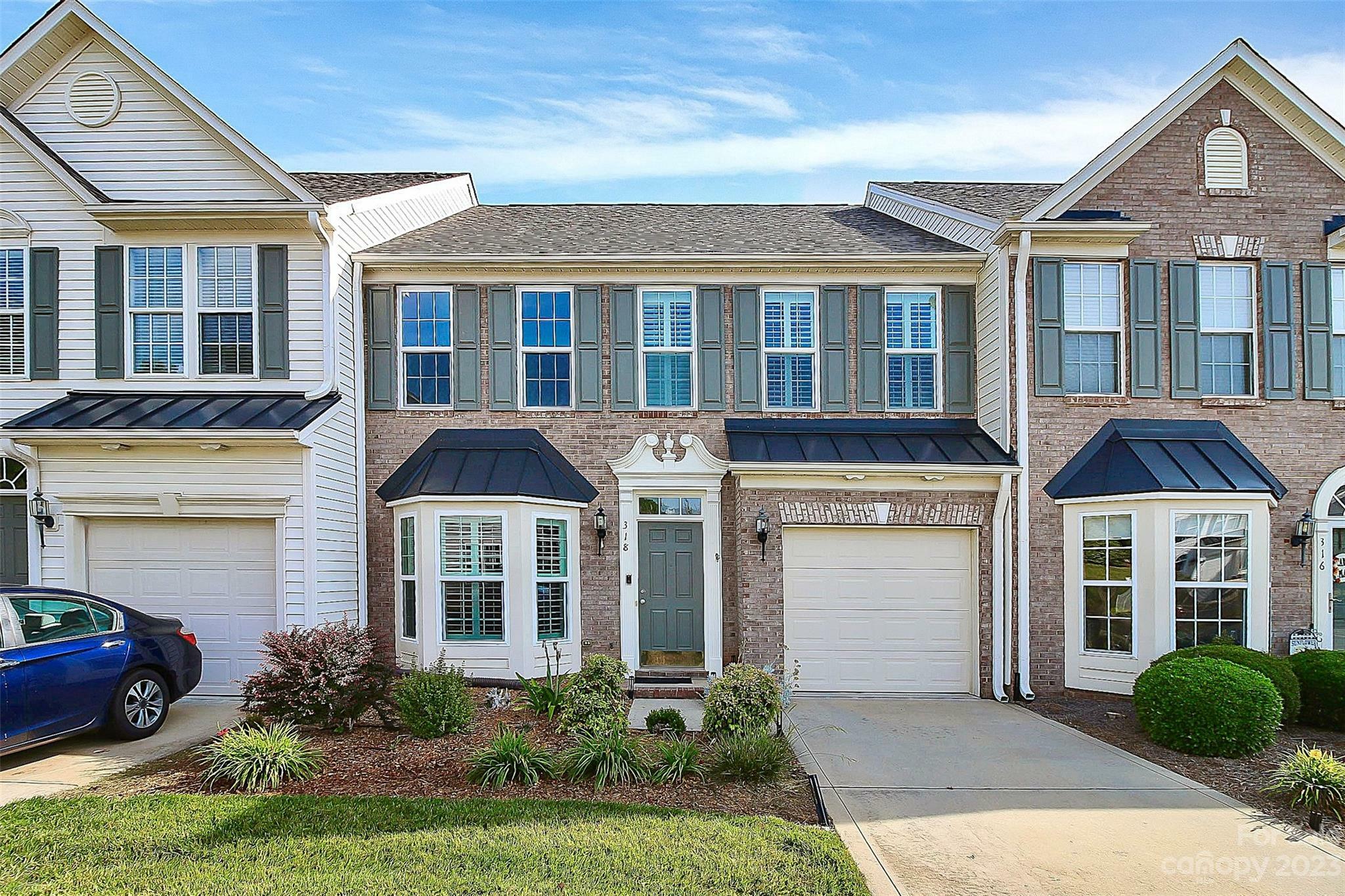 Property Photo: 318 Shingleoak Drive SC 29710