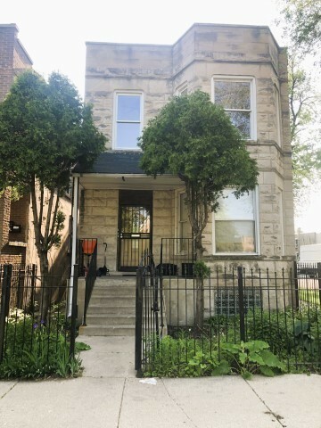 Property Photo: 856 N Lawndale Avenue 2 IL 60651
