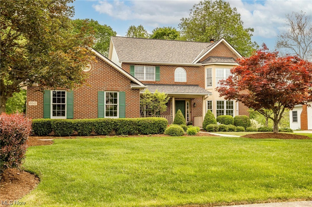 Property Photo: 18843 Mallard Cove OH 44130