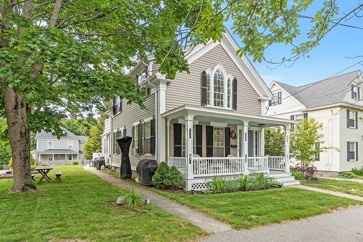 Property Photo:  40 High Street  MA 01810 