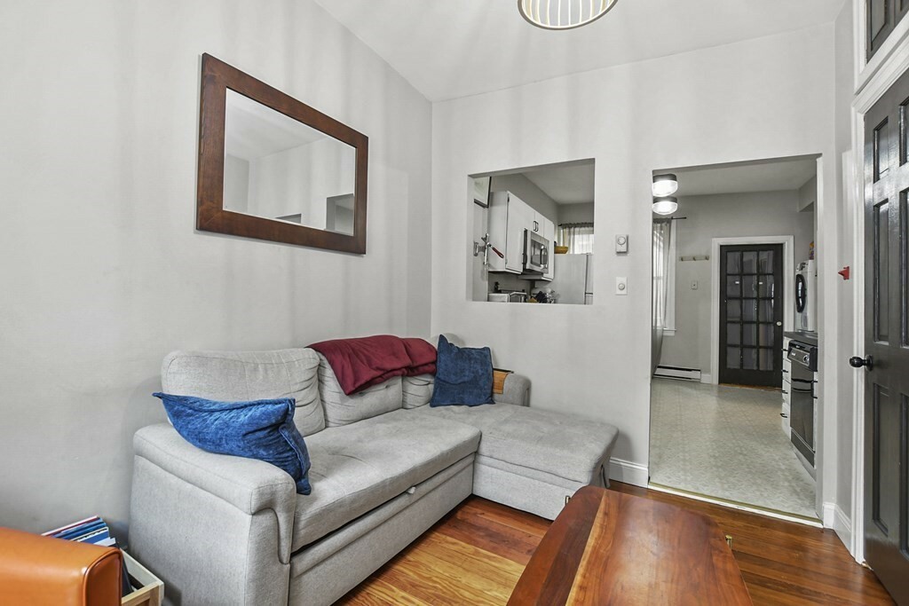 Property Photo:  162 Endicott Street 3  MA 02113 