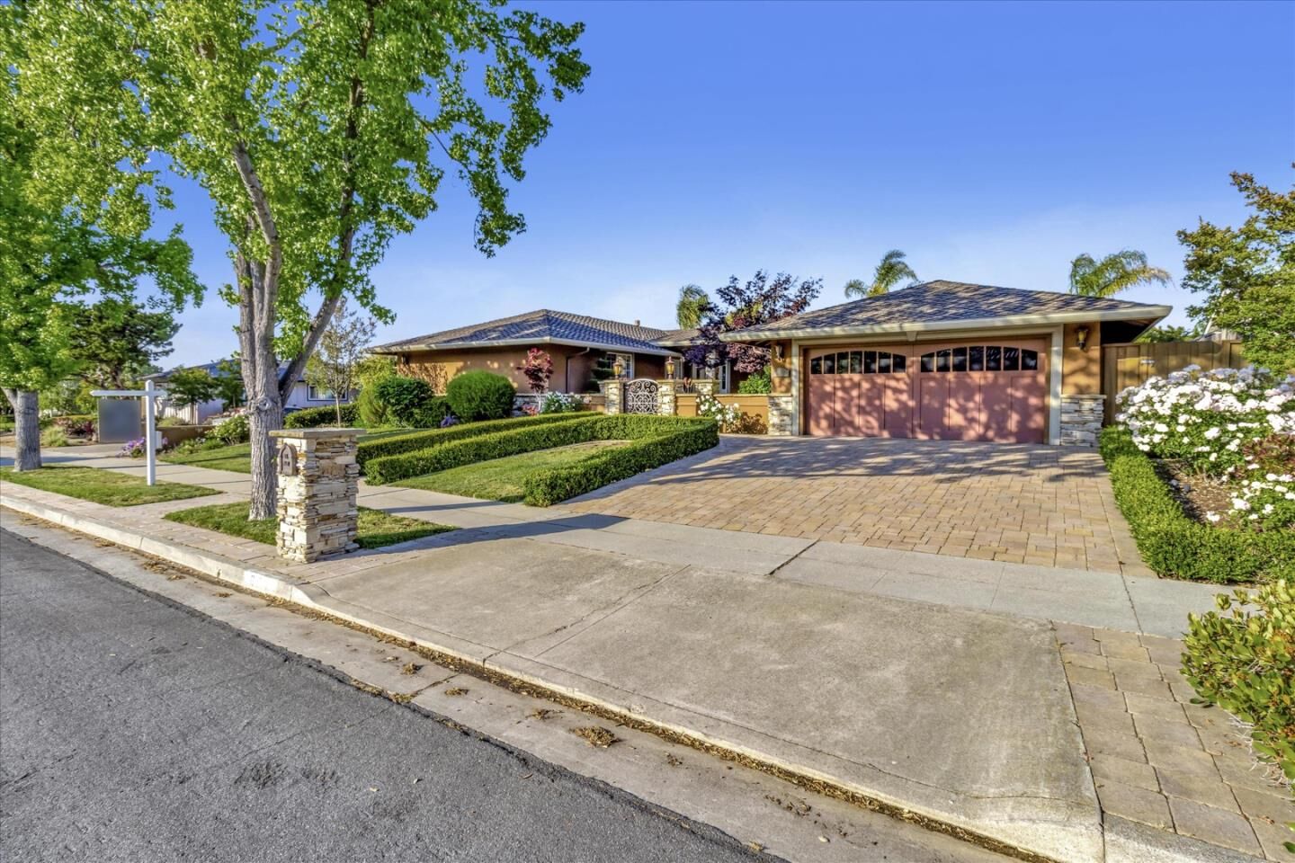 Property Photo: 6494 Camelia Drive CA 95120