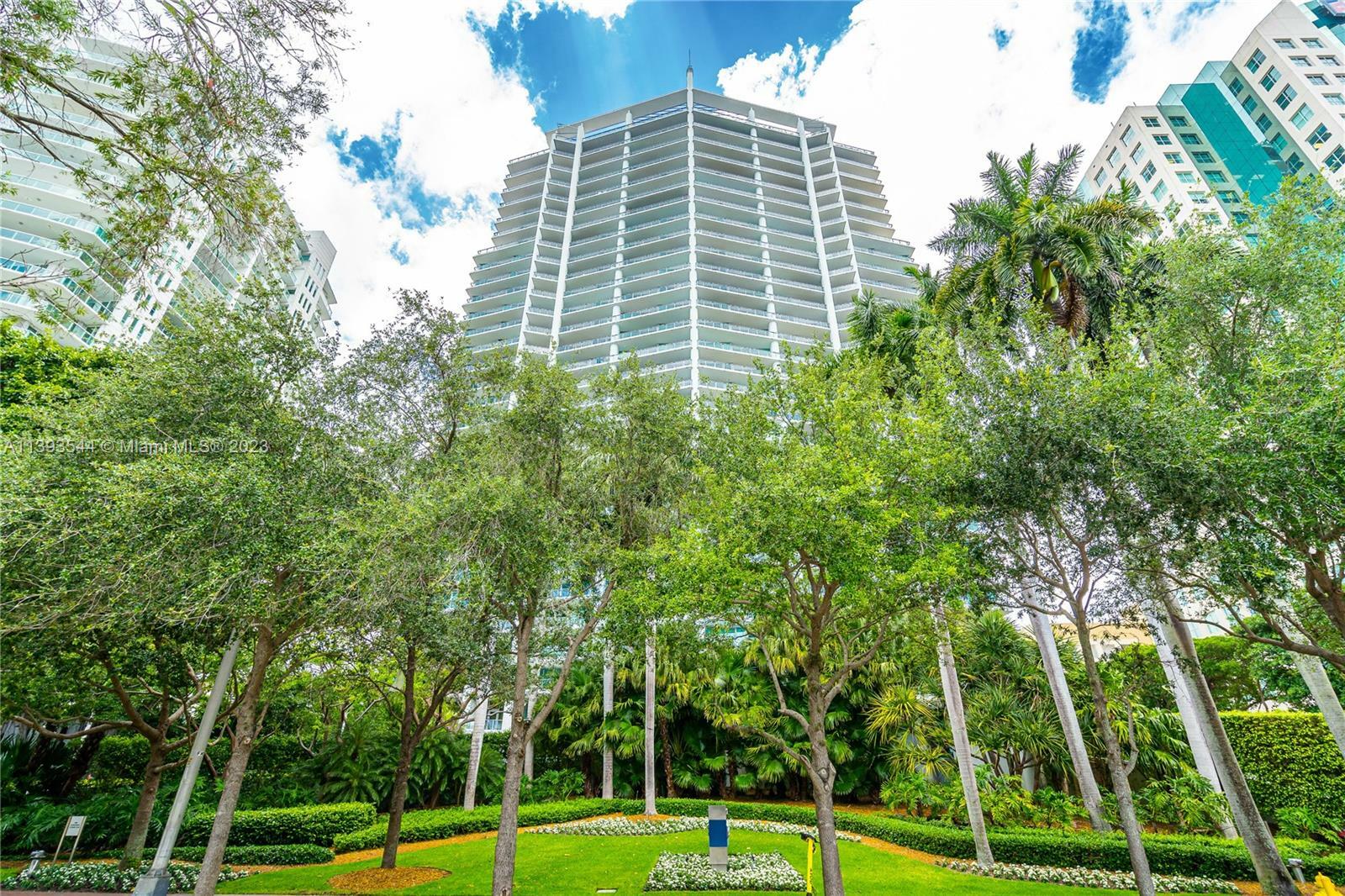 Property Photo:  2627 S Bayshore Dr 1406  FL 33133 