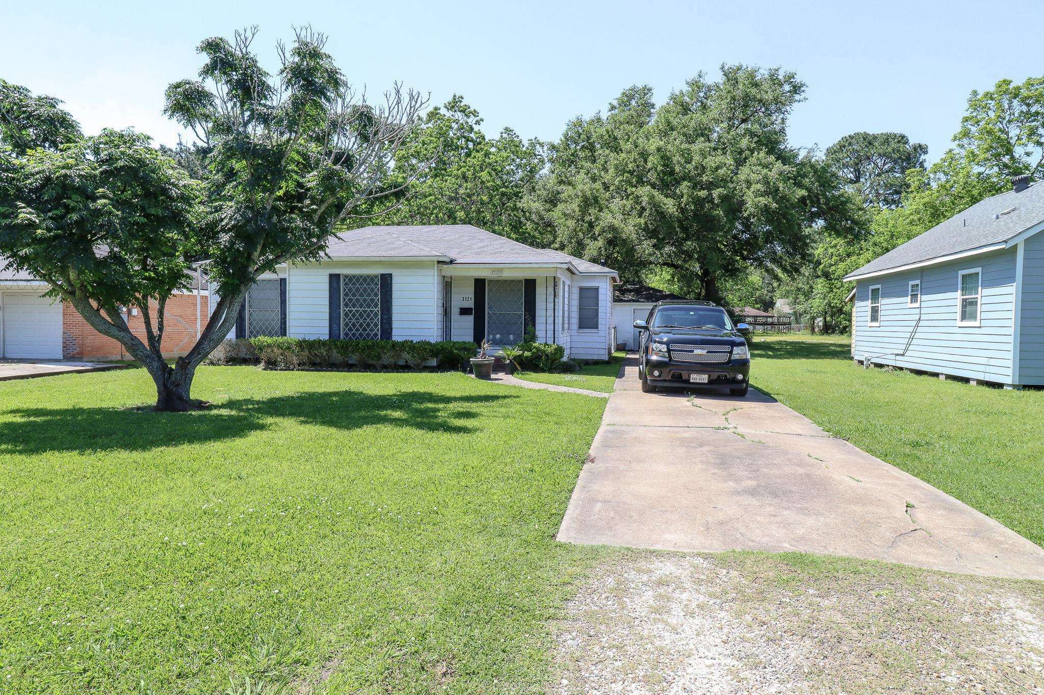 Property Photo:  3121 29th St.  TX 77642 