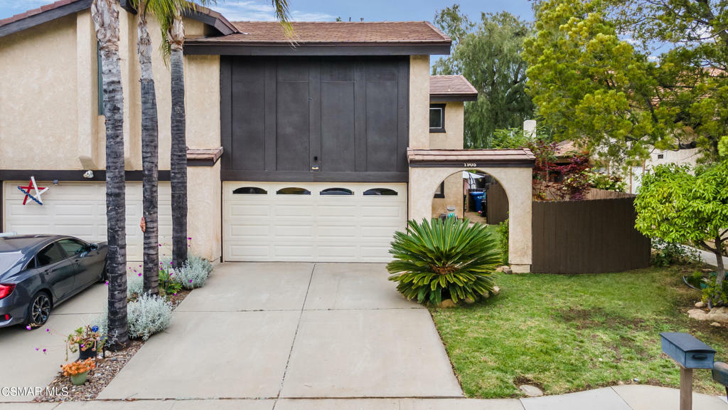 Property Photo:  1905 Galway Lane  CA 91320 