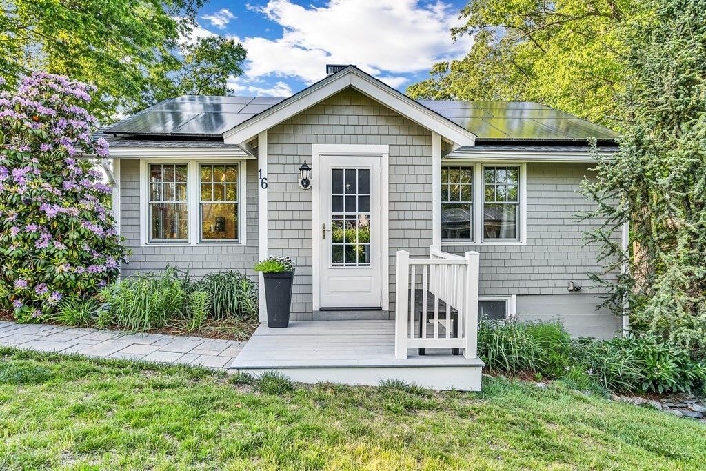 Property Photo:  16 Fuller Rd  MA 01821 
