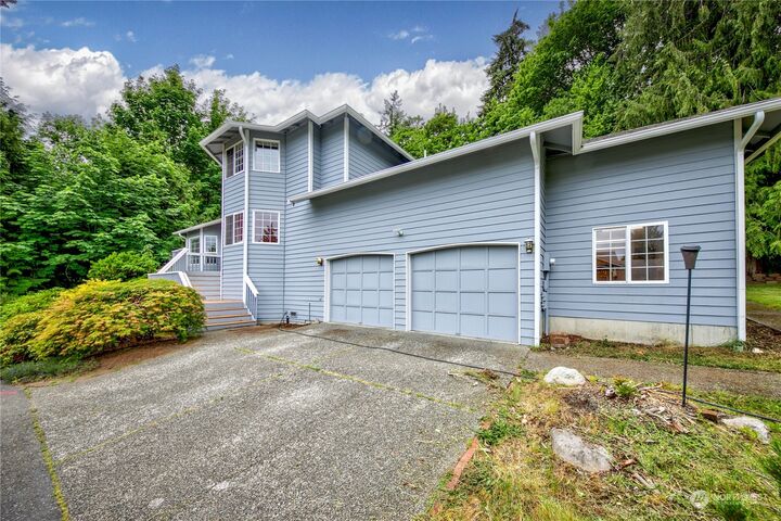 Property Photo:  3940 NE Oceangate Lane  WA 98311 